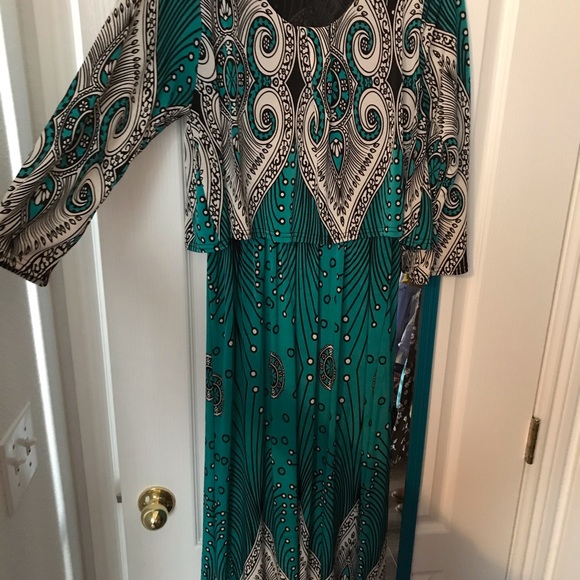 Gorgeous Dress - Picture 2 of 3